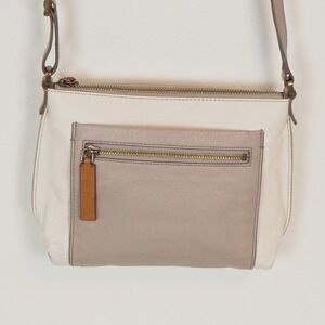 Fossil Cream & Taupe Pebbled Leather Crossbody Purse Small Bag